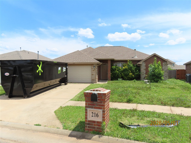 216 SW 40th St