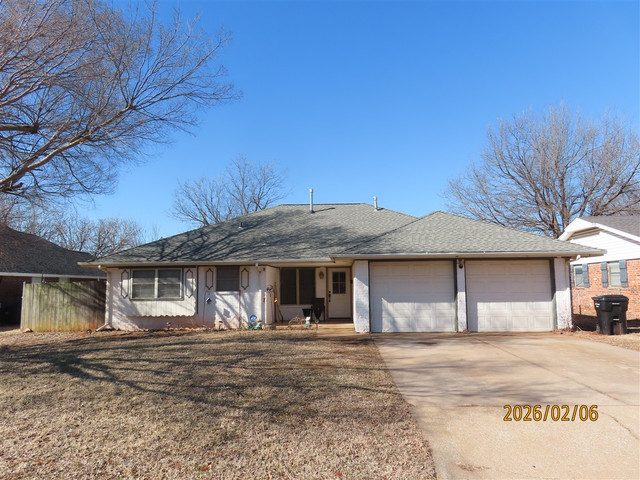 2401 Ridgewood Dr