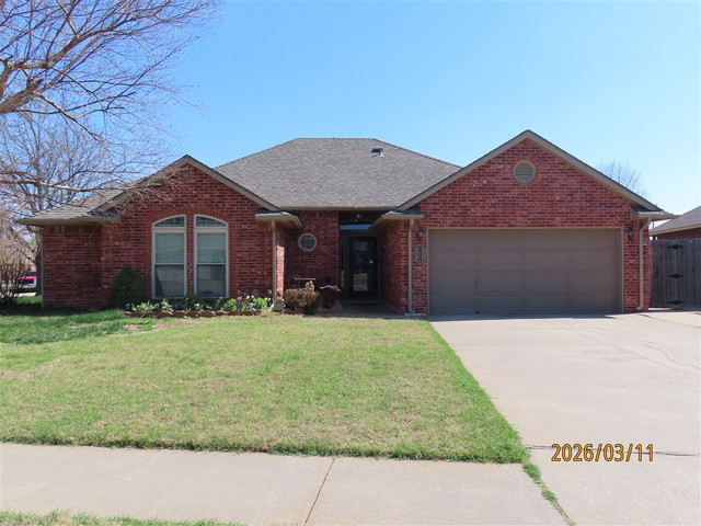 800 Glenwood Dr