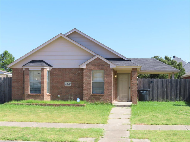 1309 SW 24th St