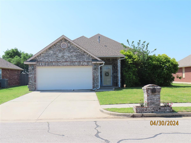 16 SW 132nd St