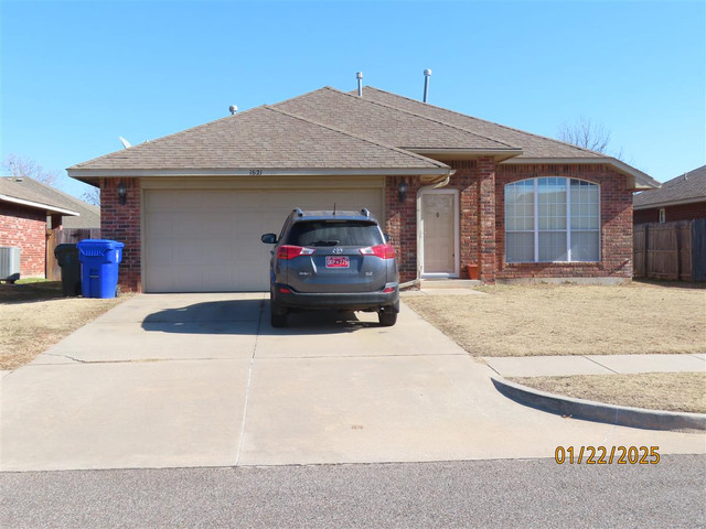 1621 Hazelwood Dr