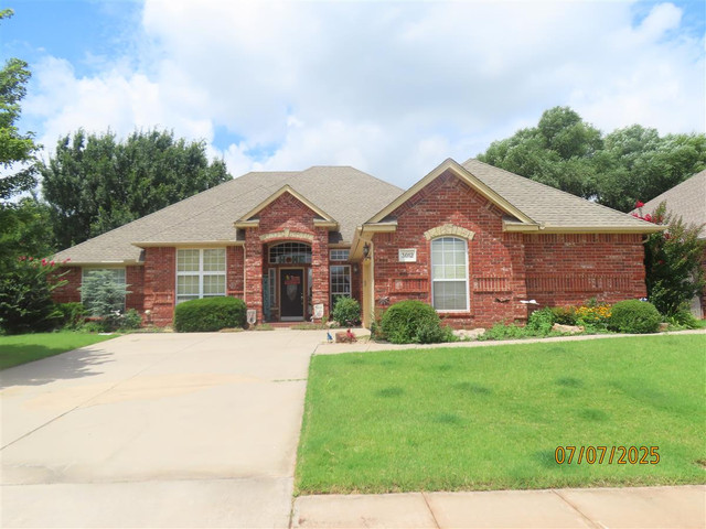 3012 Highland Gln