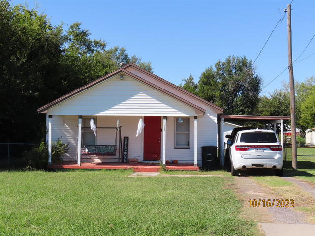2933 Woodlawn Dr