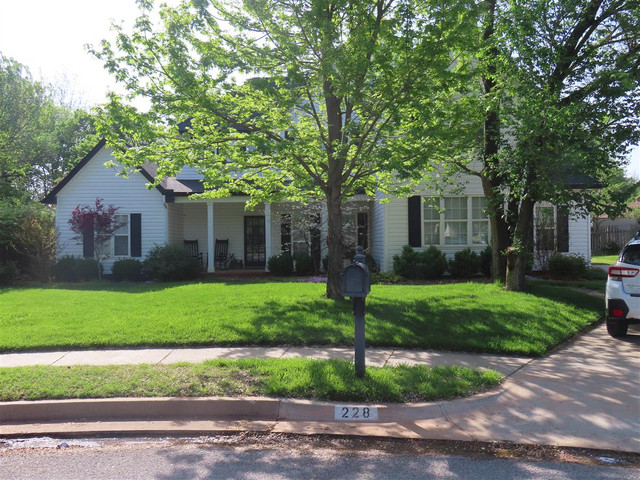 228 Millbury Rd