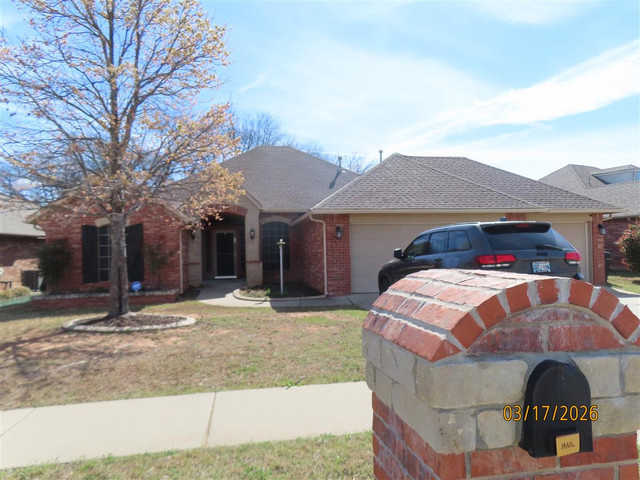 4300 Mackenzie Dr