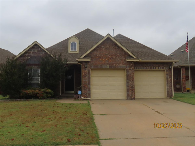 1009 Ashwood Ln