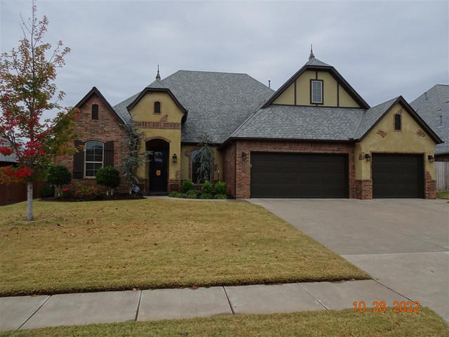 12609 Lapis Ln