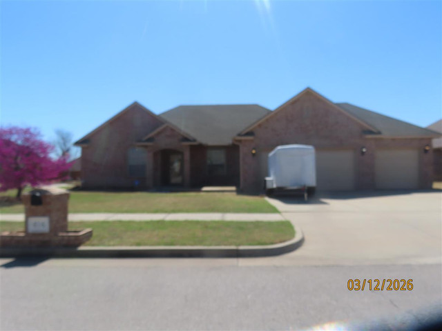 616 Woods Way