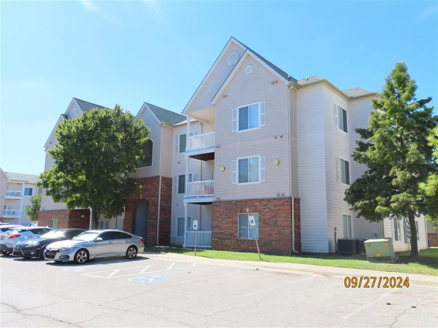 2200 Classen Blvd, Unit 8-122