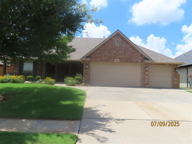 3102 Tara Ln