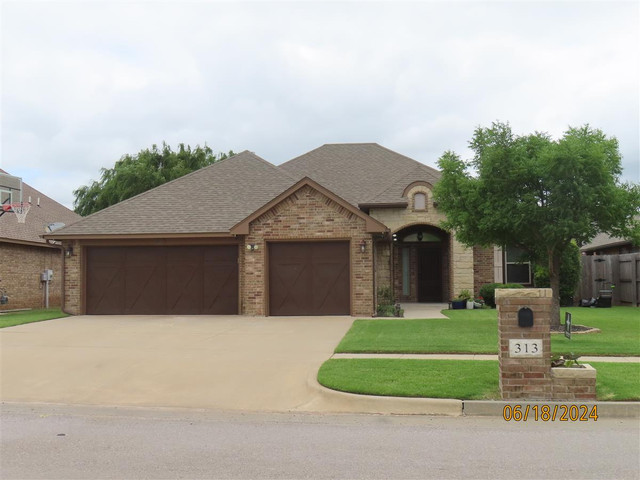 313 SW 174th St