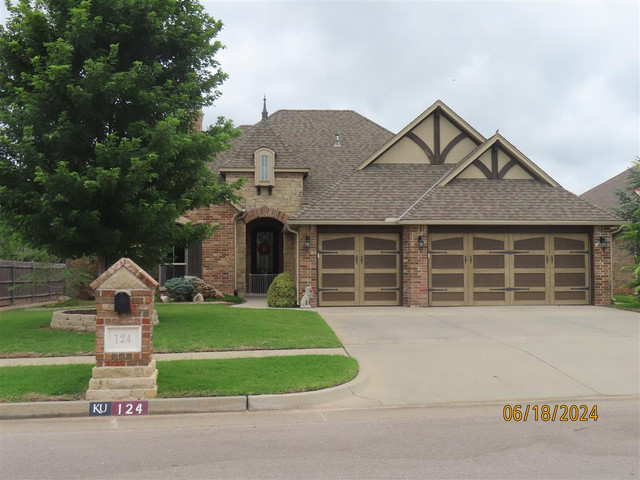 124 SW 174th St