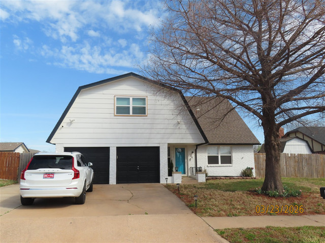 1105 NE 4th St