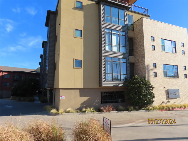 401 E Boyd St, Unit 201