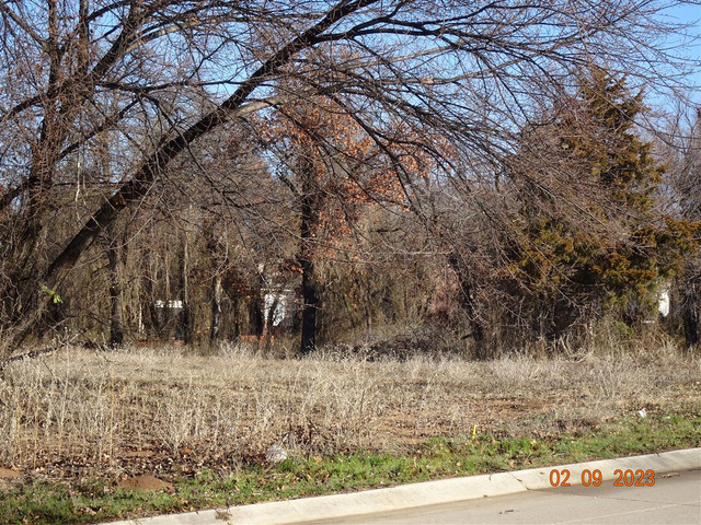 2700 Crittenden Dr
