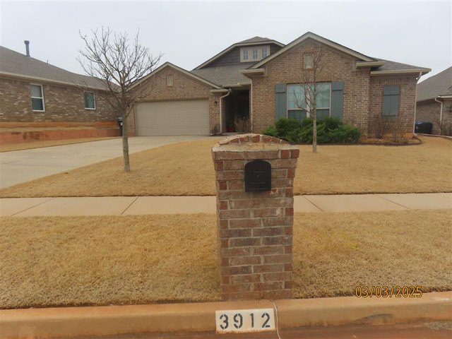 3912 Painted Bird Ln
