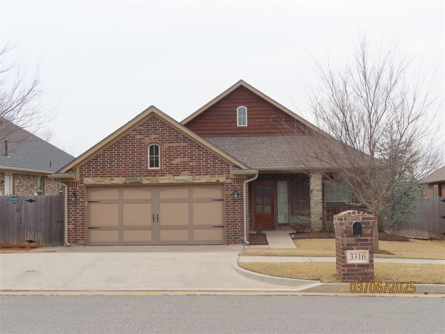3316 Mount Mitchell Ln