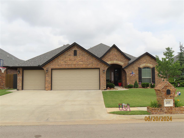 205 SW 168th Ter
