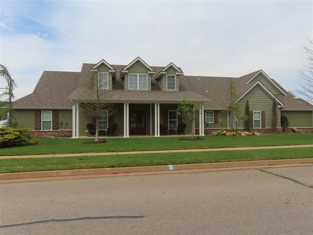 609 Chillmark Dr