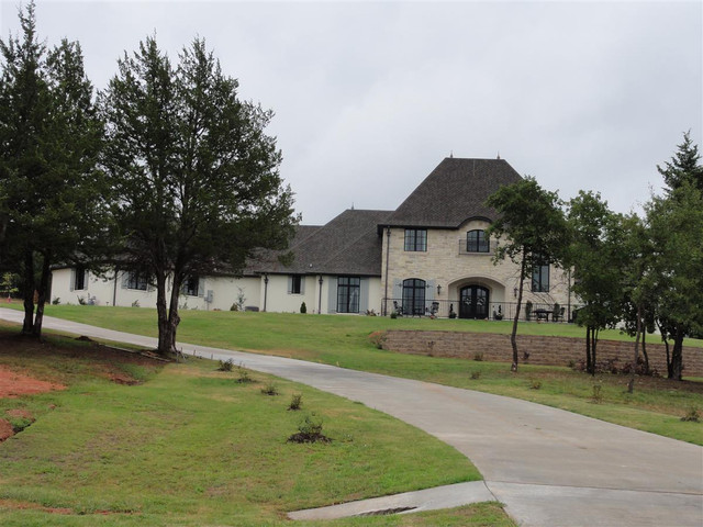 751 Spring View Dr