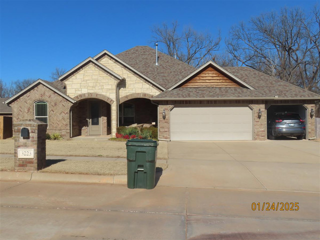 3223 Wood Valley Rd