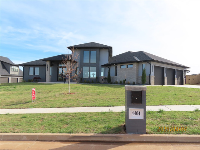 4404 Rustic Trails
