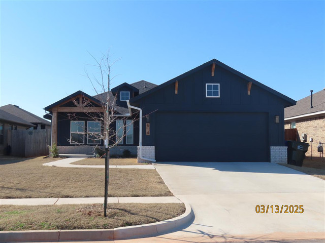 614 Ozark Ln