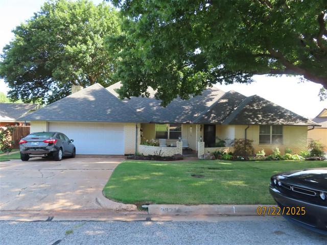 2321 Ashwood Ln
