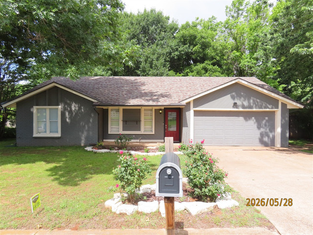 4636 Forest Hills Dr