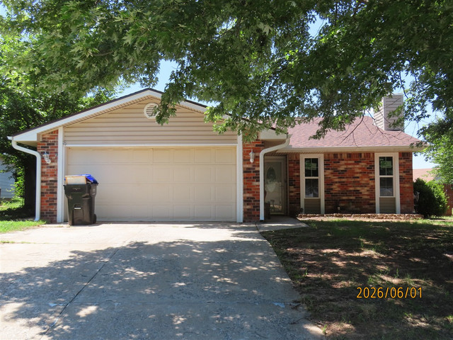 108 Stonewood Dr