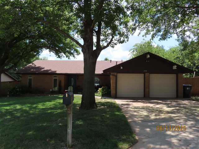 2332 Lindenwood Ln