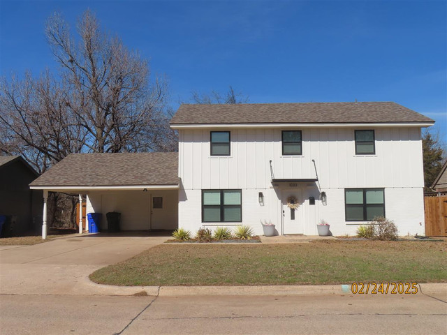 1033 Mockingbird Ln