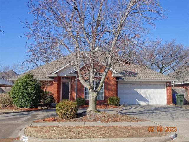 2712 Mayfair Dr