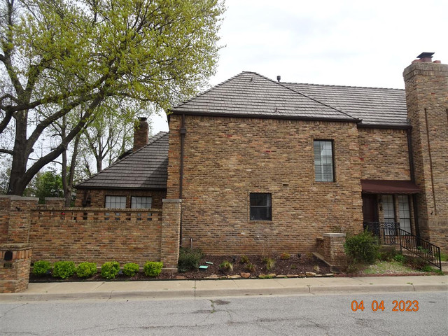 329 Windbrook Dr