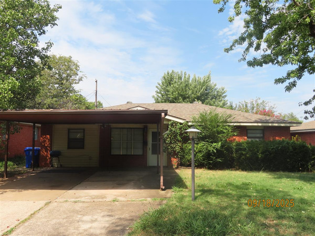 809 Oliver St