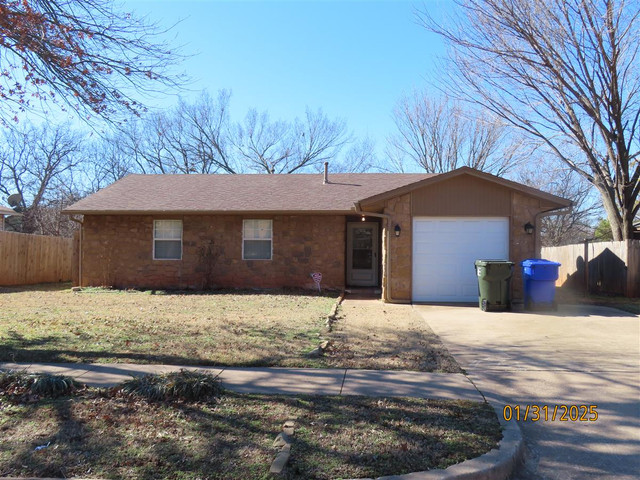 1900 Twin Tree Dr