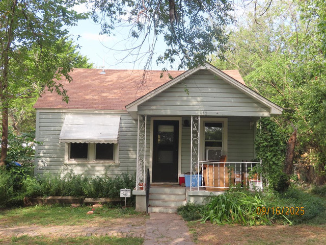 112 N Carter Ave