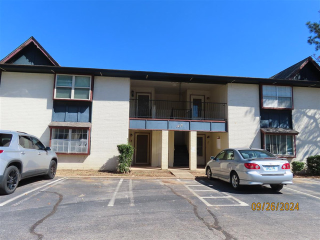 1717 E Lindsey St, Unit 2