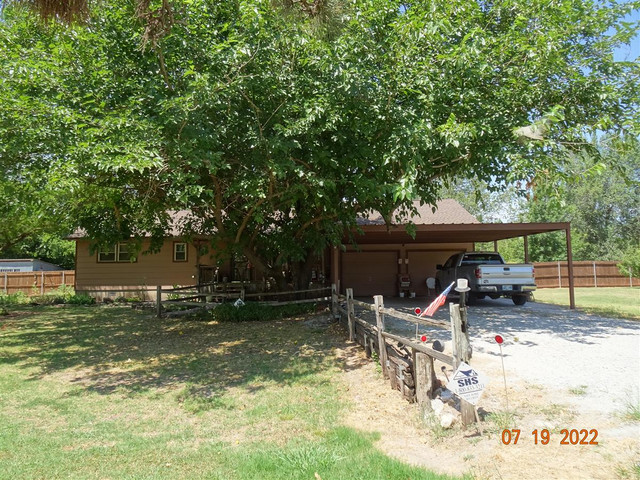 217 NW 5th St