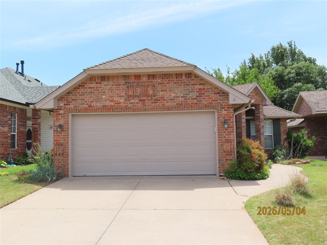 908 Heather Glen Dr