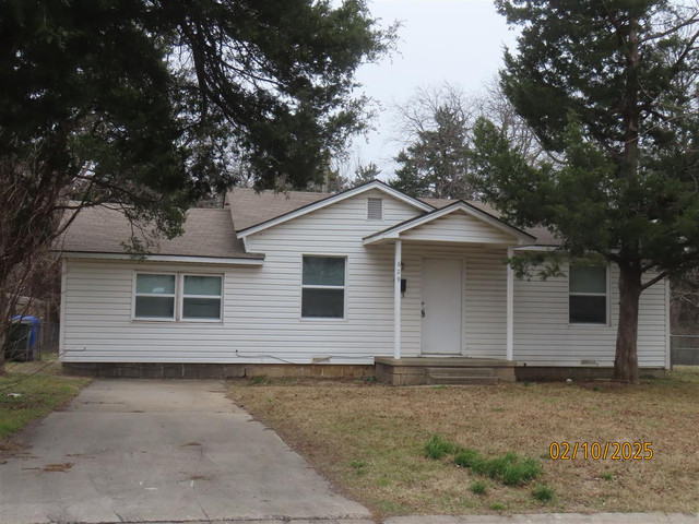 629 Tollie Dr