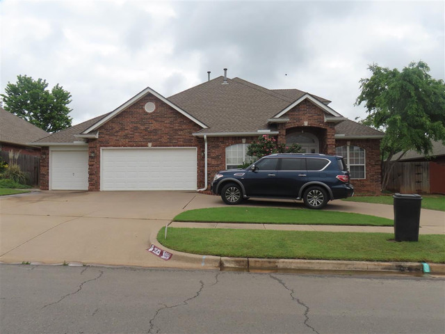 2513 Ridgefield Dr