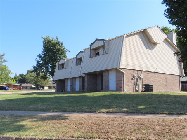 1514 Westfield Cir, Unit 1520