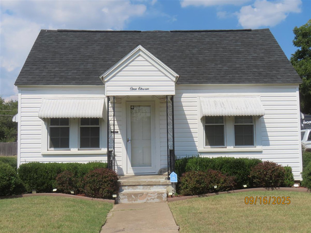 111 E Hughbert St