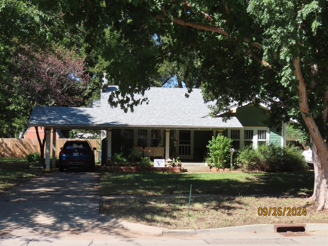 620 Chautauqua Ave