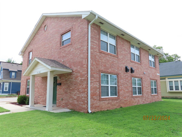 324 S Santa Fe Ave