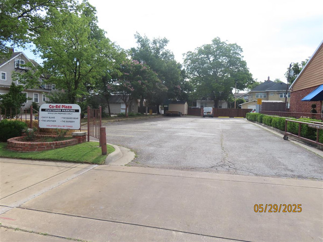 729 Asp Ave