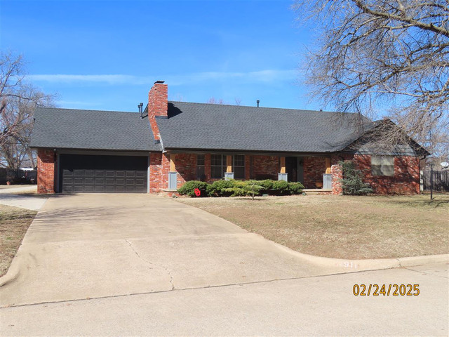 911 Mockingbird Ln
