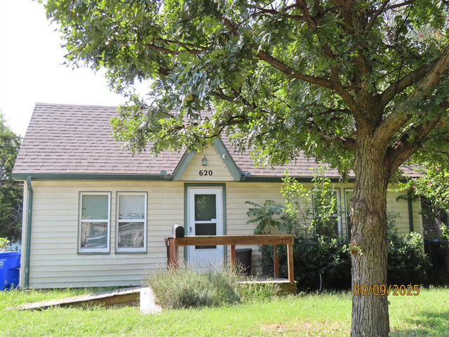 620 Dakota St